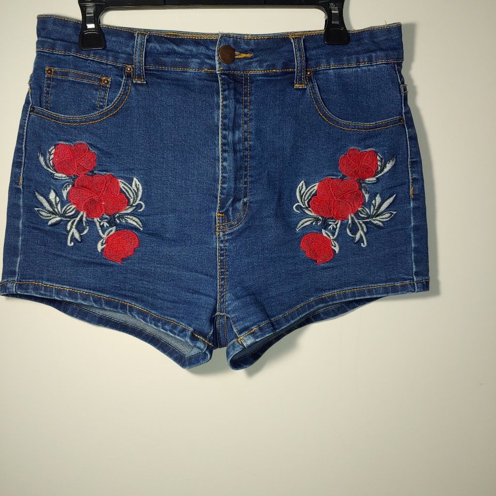 LITZ Denum Shorts with Embroidered Roses on front Size L Dark Blue